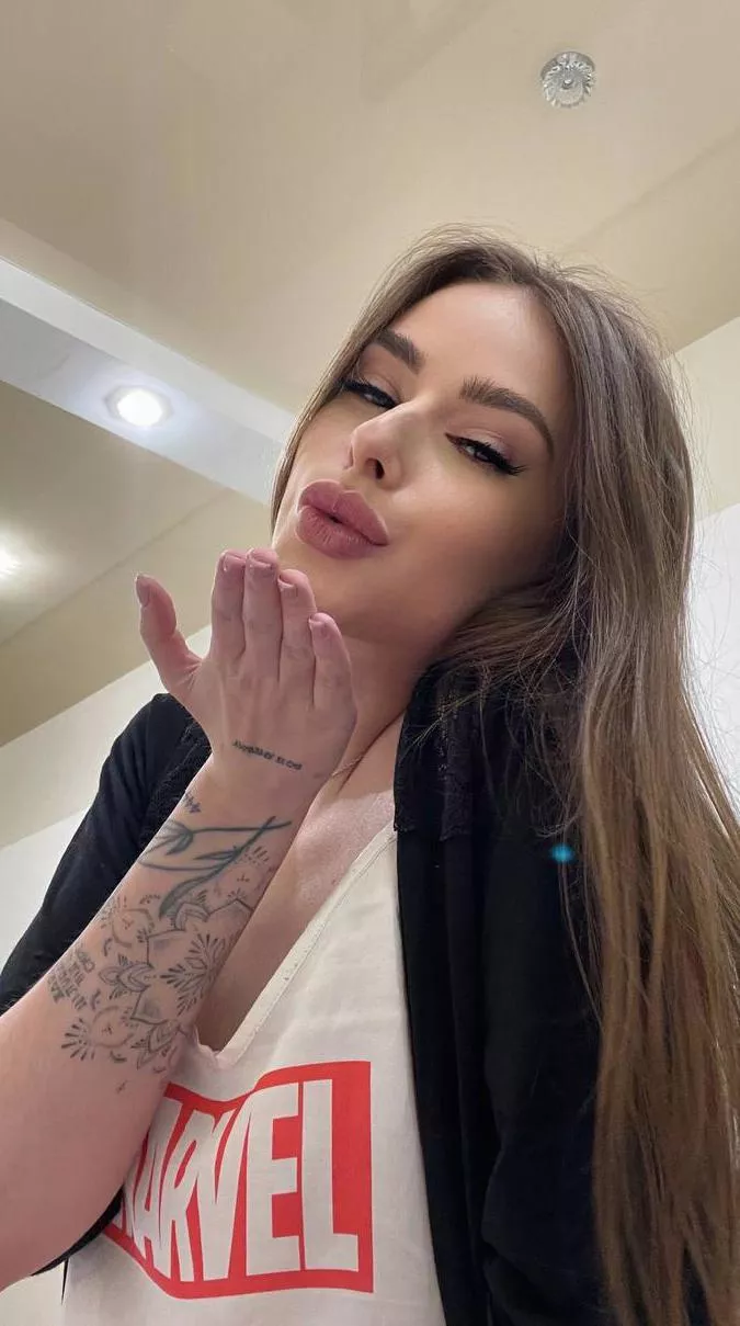 I know you like it when I touch myself with these hands posted by Existing-Arachnid-92