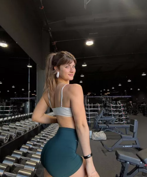 I love fit girls by Bertherd