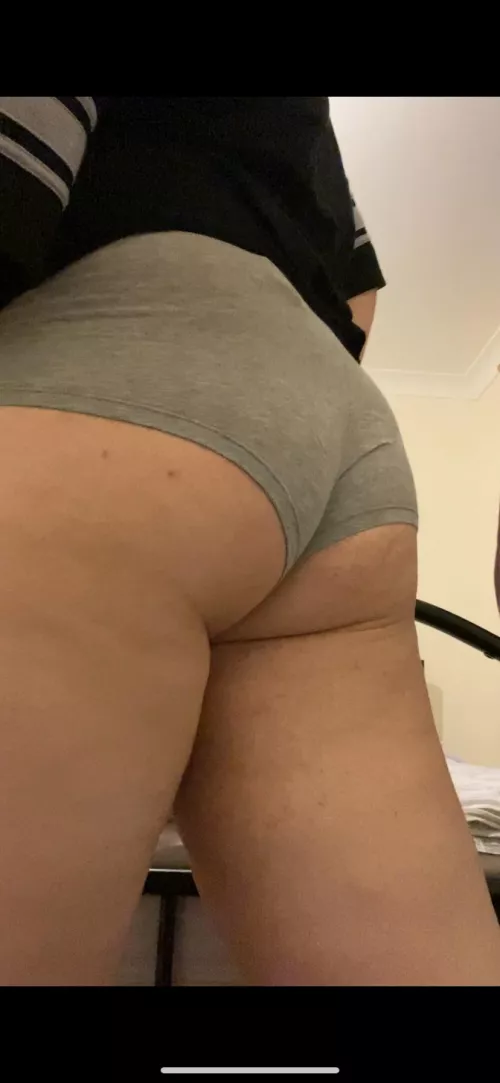 I need attention from a real man so bad right now!  by UKSissyDemi