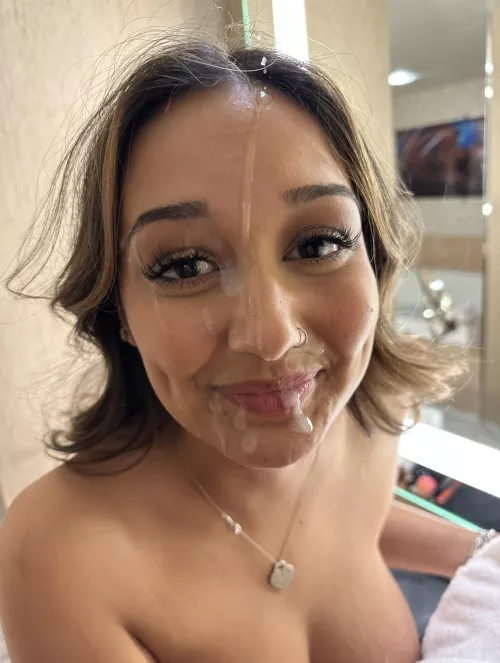 I was scared to post my face but now I love all the attention. 🤤 by xjessicakinleyy