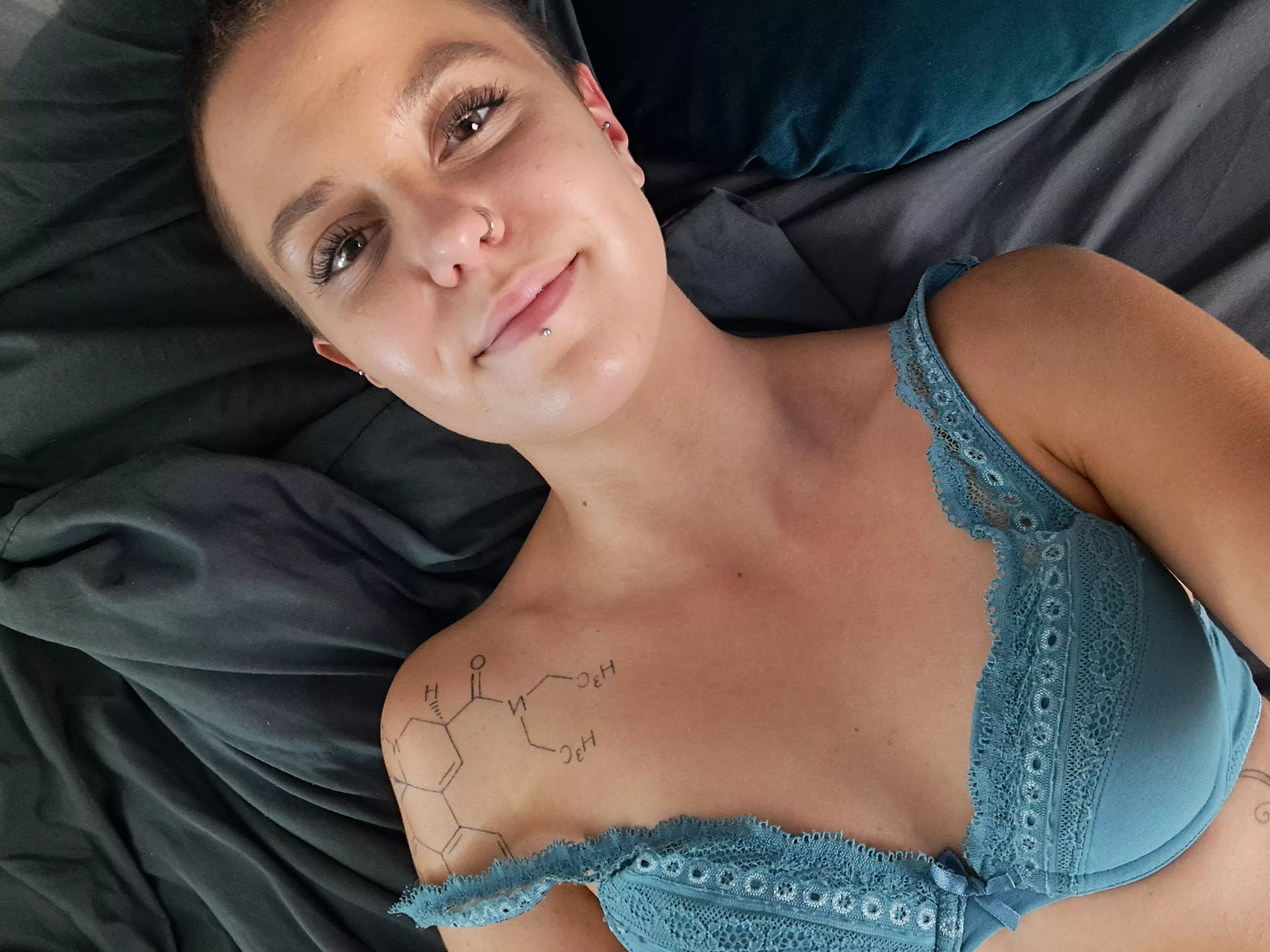 Ill be happy when you covered me in cum ;) posted by Lipstick_lovere