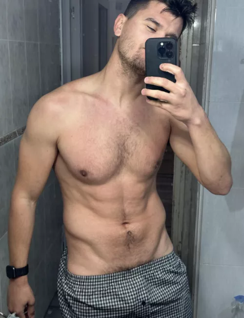 I'm a hole destroyer, that's why I have more V every day by New-Gear421