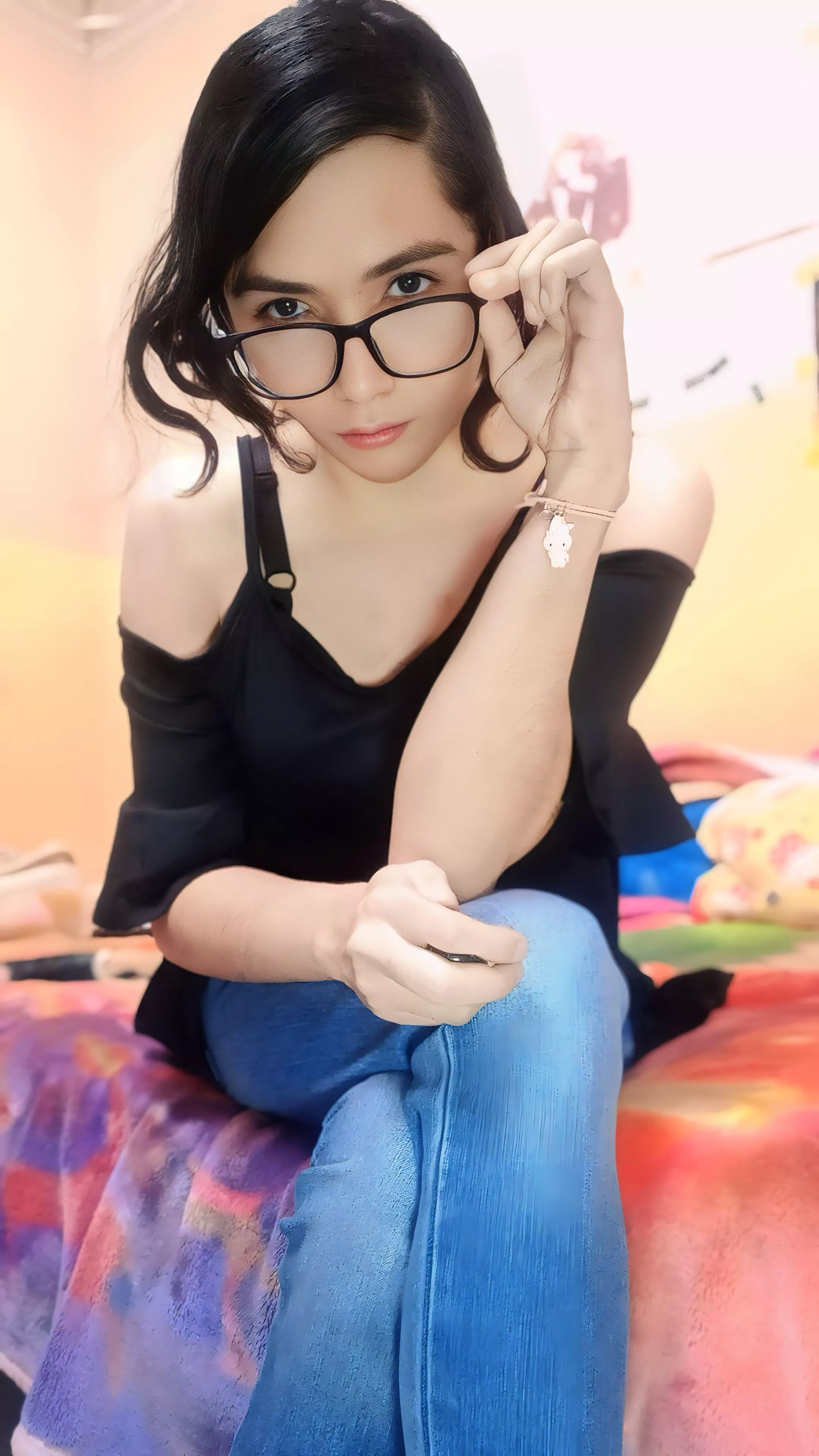 I’m looking at you 🥰 posted by lily_stormagedon