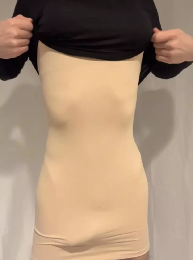 Is this dress to tight? posted by Equal_Stretch511