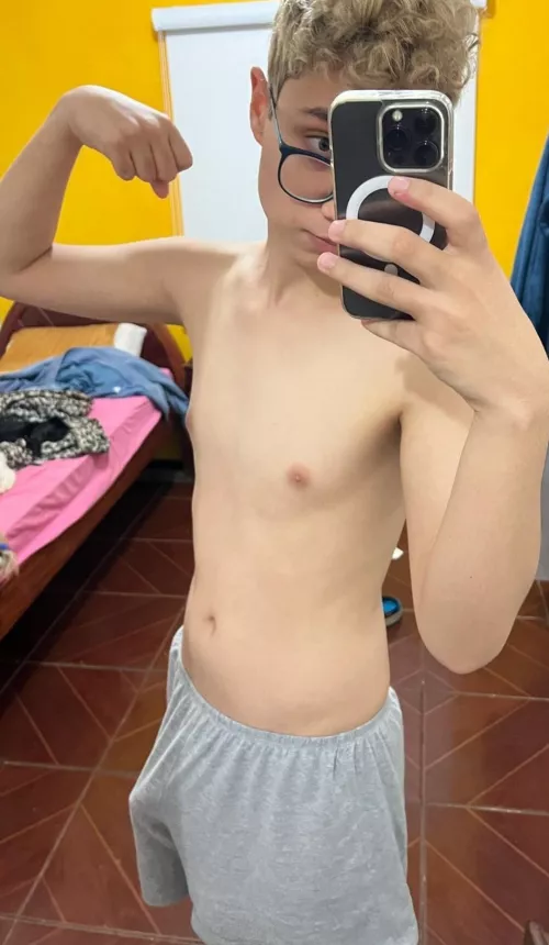 It wants to come out [18] by LukeCinnabun