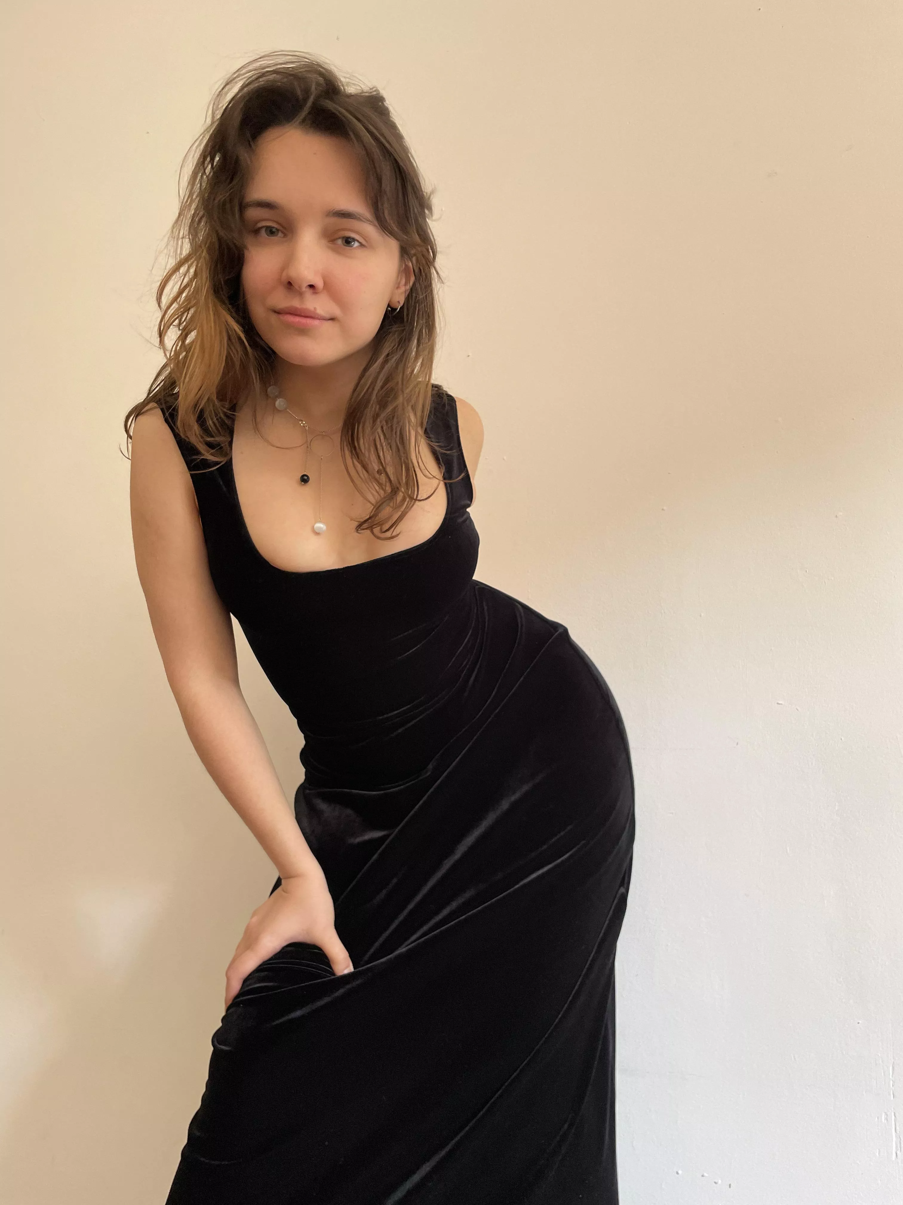 It's a great dress to take out on a date with someone posted by YogurtclosetOld2868