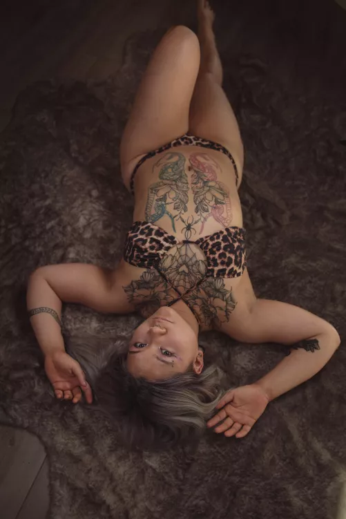 Lying on the floor waitin' for you by MuscleHamsterBabe