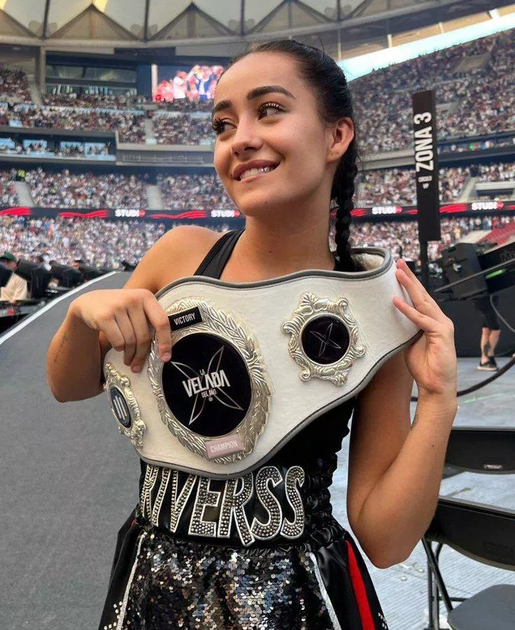 Marina Rivera posted by cliptemnestra