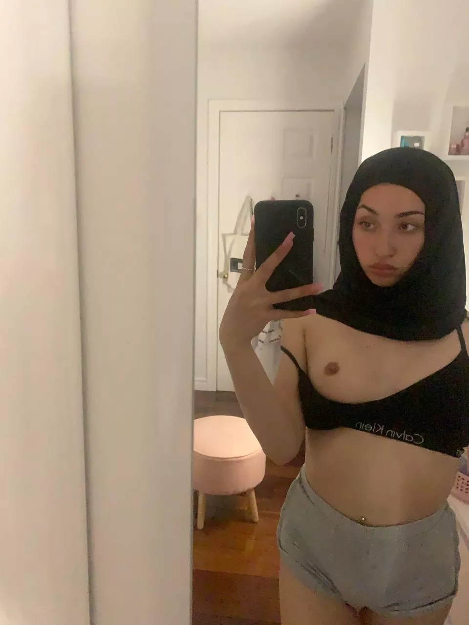 Men who love lebanese girls, deserve everything posted by ShiftyPrick