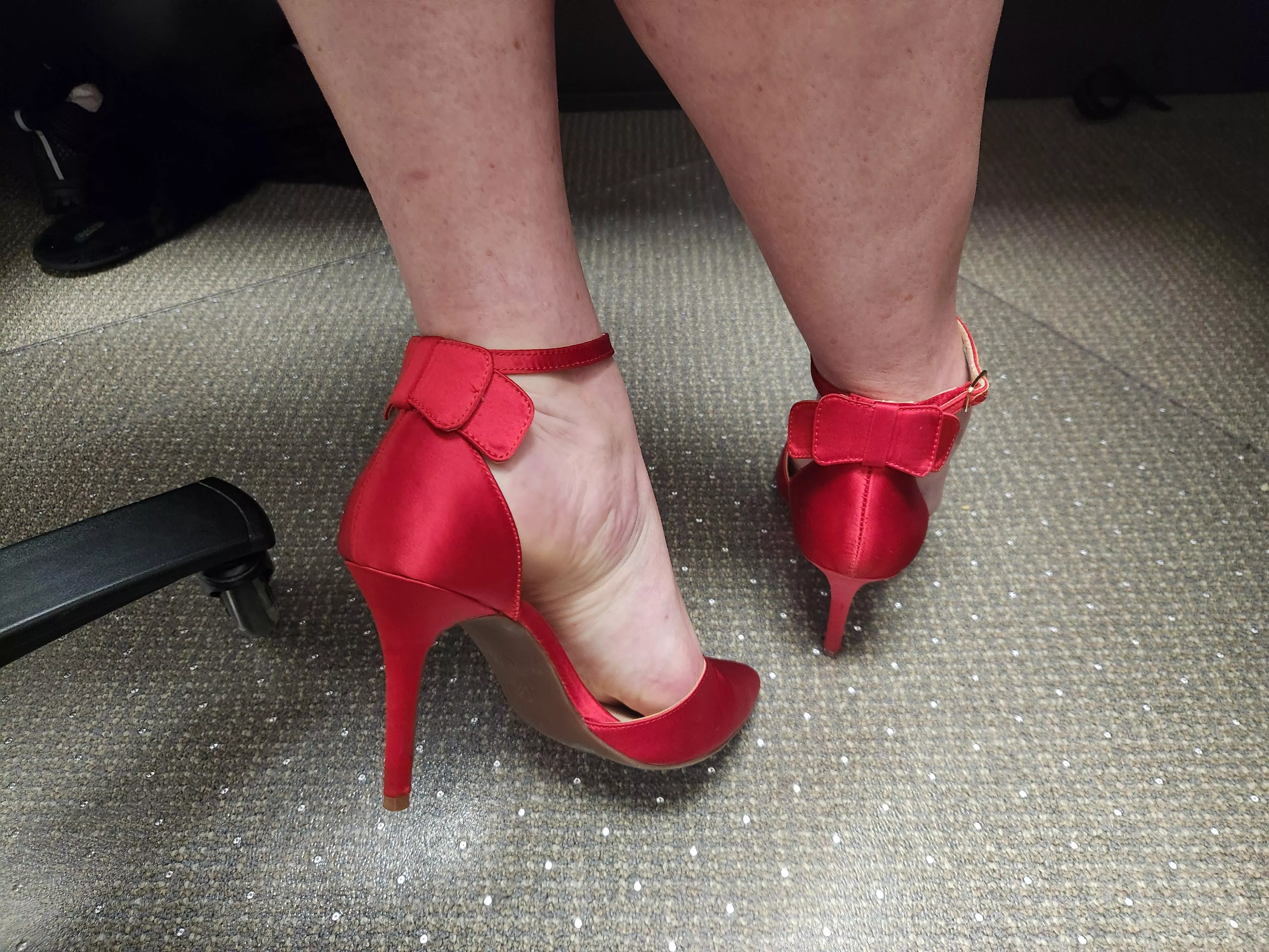 Red satin with bows posted by NeedABossLikeHey