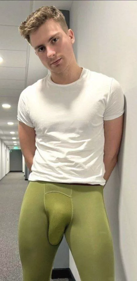 These leggings hide nothing posted by codemasterzerpa