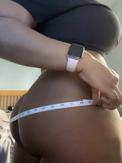 Think you can last long in this ass by Cinamonstix