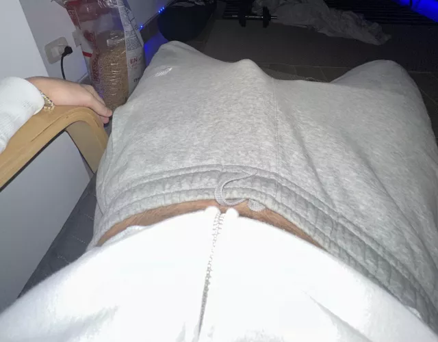 19 M i get so horny at night damn by jaden_didit