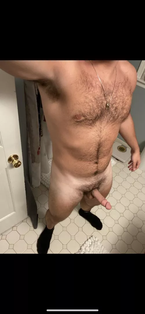 20 dl tryna bust a nut w masc dudes send pic @g_hamilton4302 by henchick333