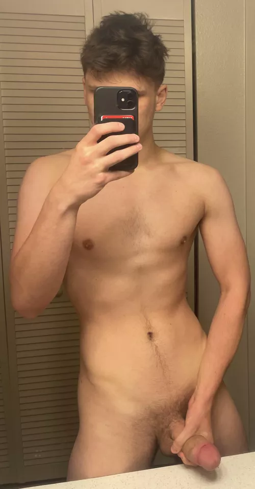 24 Bi, fit bros and twinks hmu to burst together. Face/live +++ Louie_tropi2021  by ildt_walm