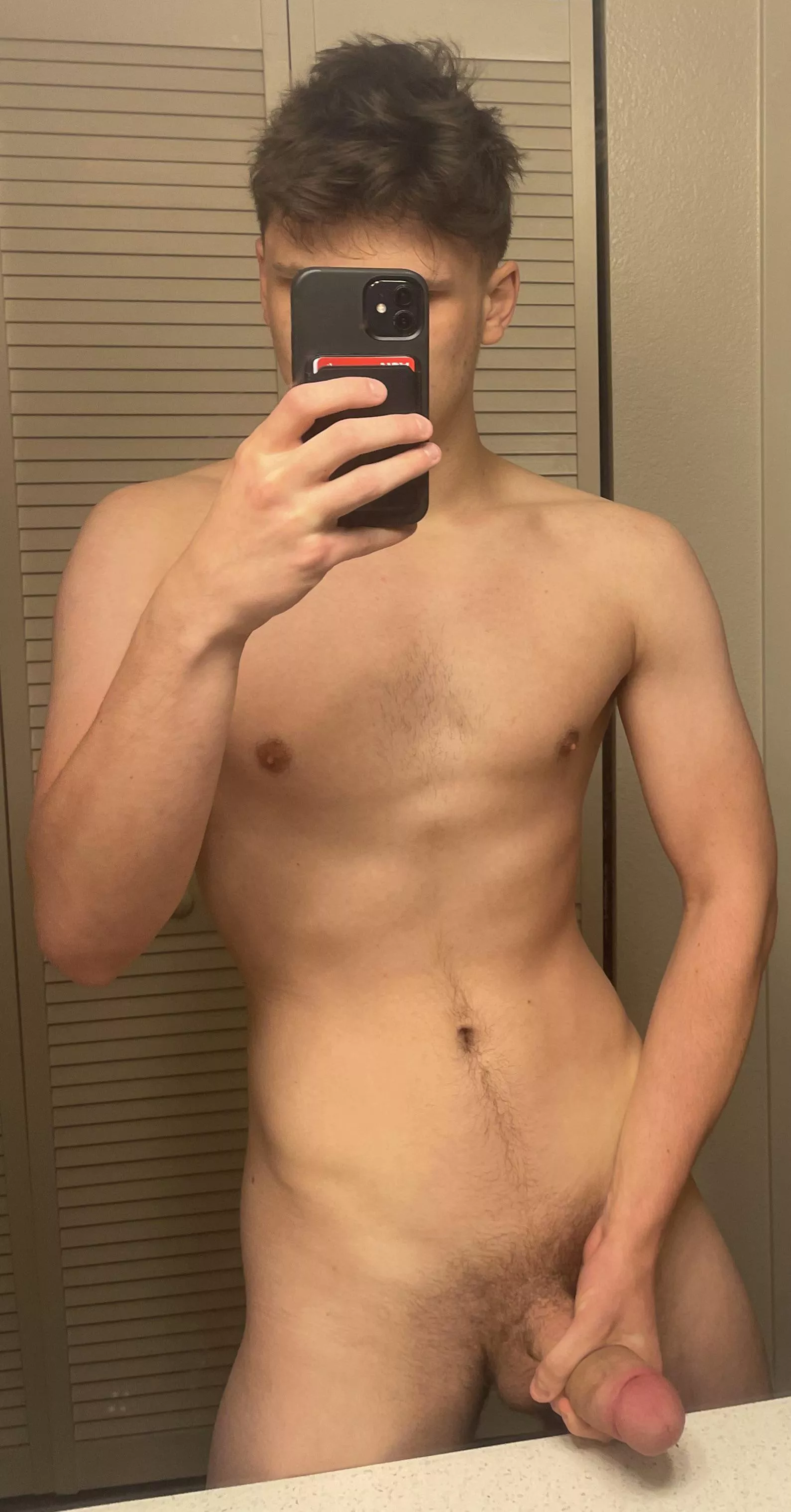 24 Bi, fit bros and twinks hmu to burst together. Face/live +++ Louie_tropi2021  posted by ildt_walm