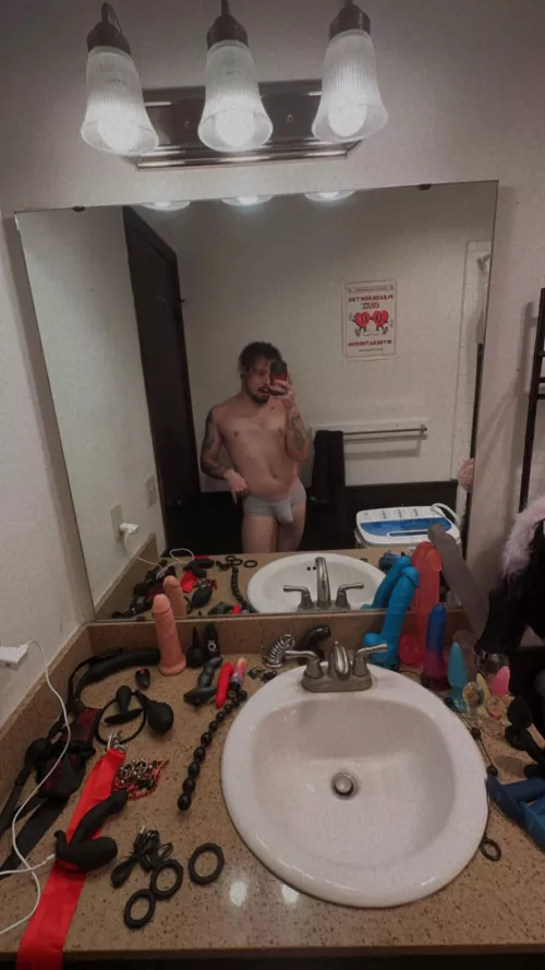 25 I just want someone to play with me for hours by Gayguyguyy