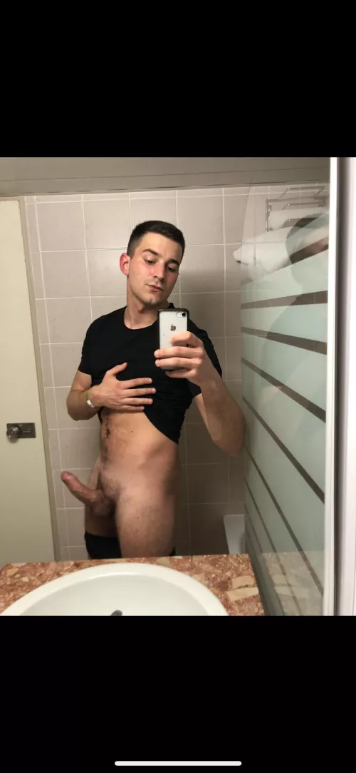 Any lovers of italian cock?! by Lucas98o