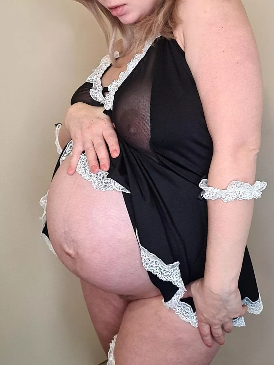 Are older guys into pregnant ladies? posted by brandicandy01