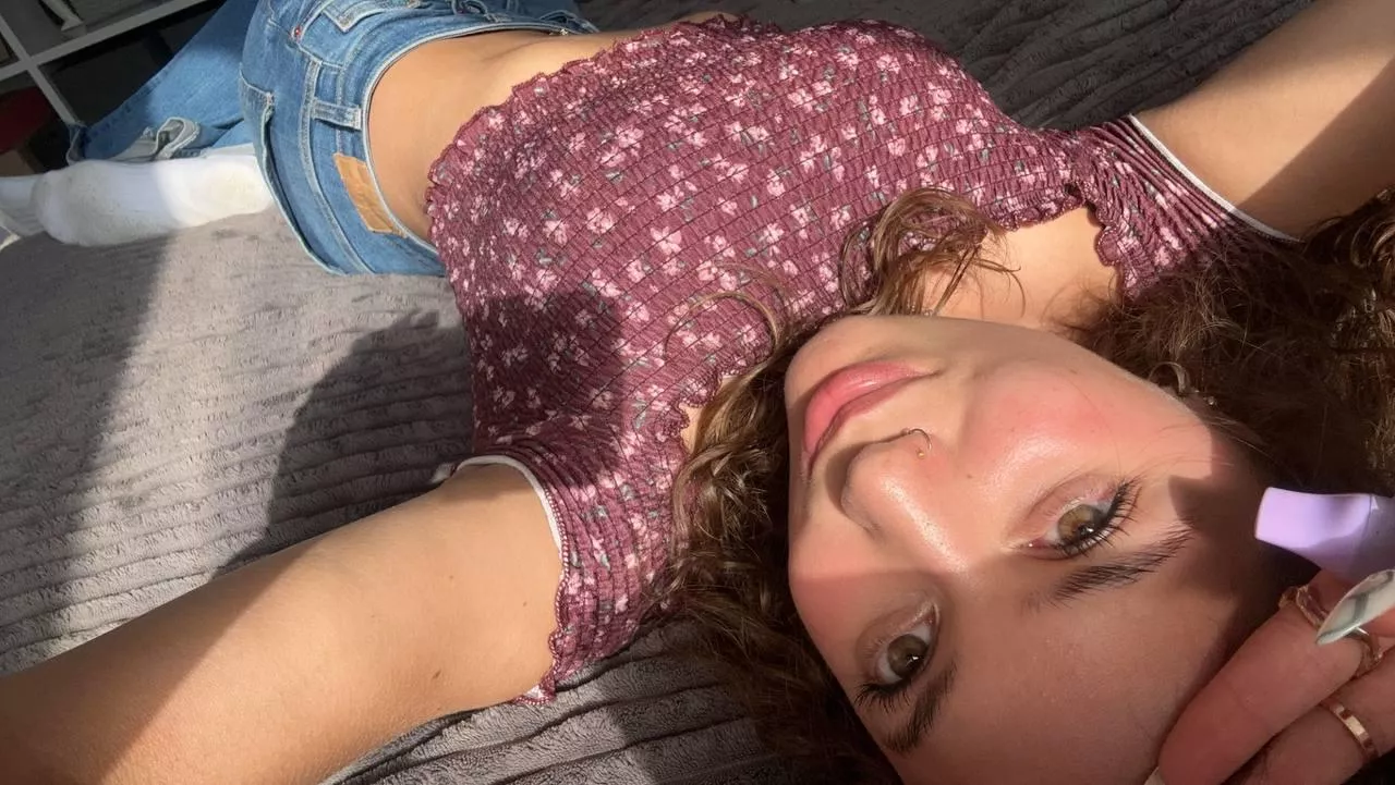 do you like my top? posted by ReneeCasey