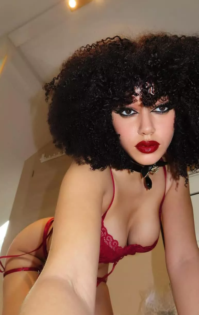 Do you think I have naughty side to my innocence? posted by Samiraxoxodarky