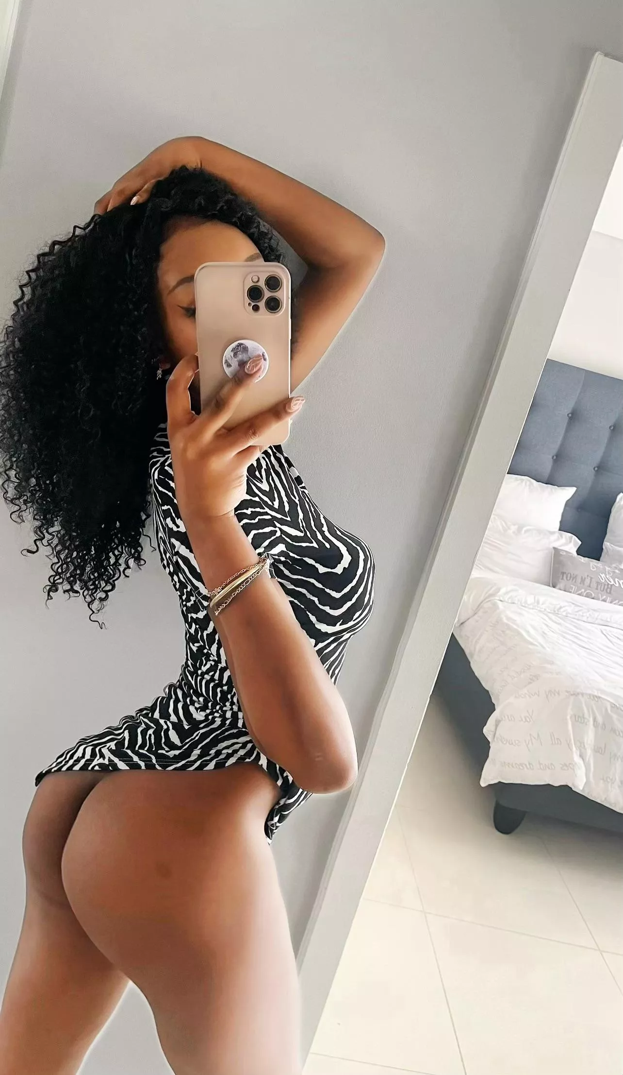 Eat me… posted by m4kush_