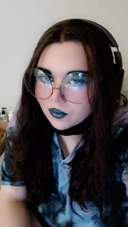 green boi :3 by gigifemboy