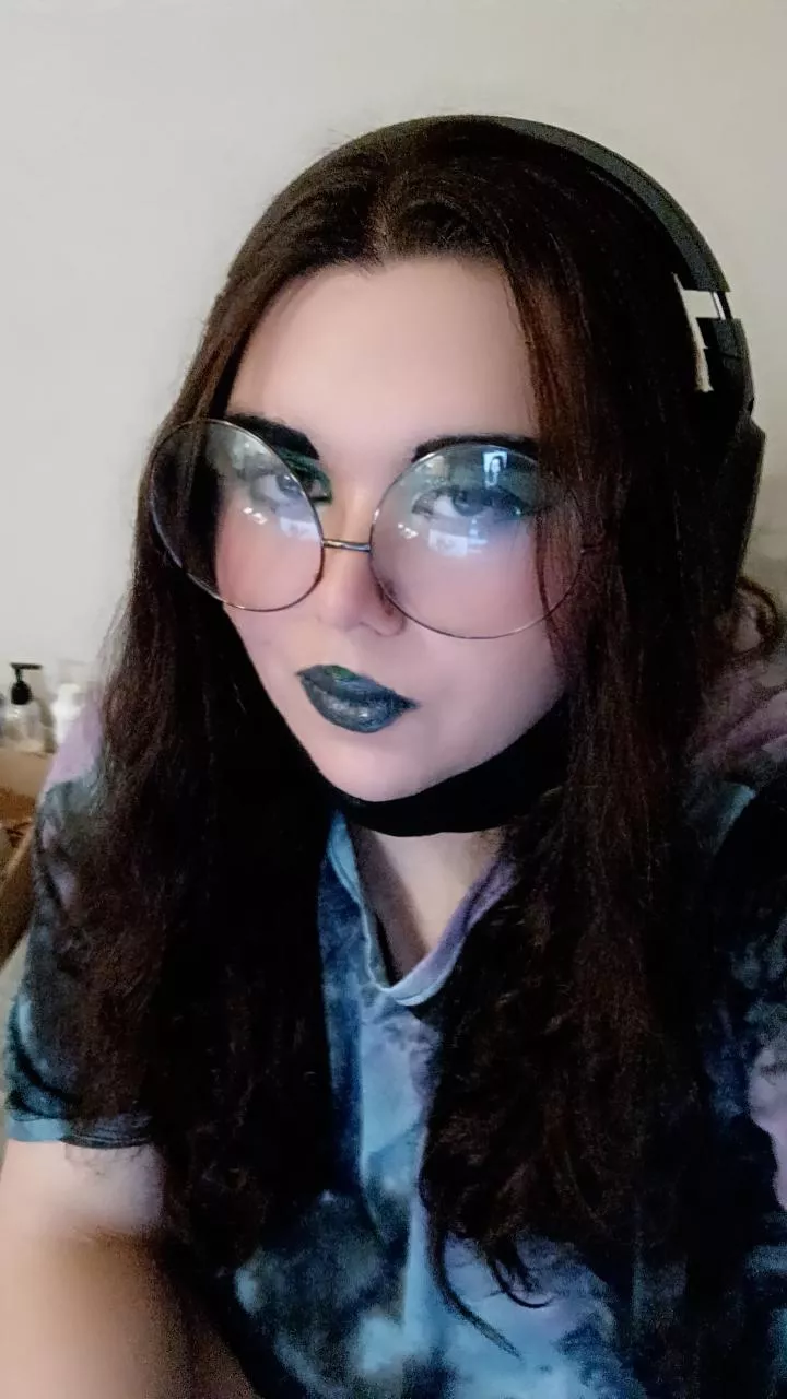 green boi :3 posted by gigifemboy