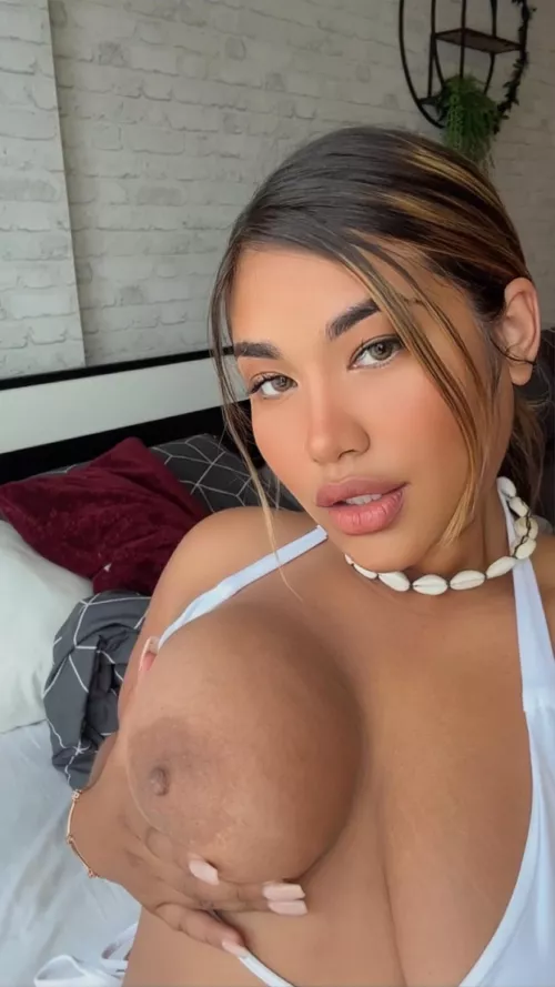 Hey I'm you new slut neighbor, would you like to visit by chambizp