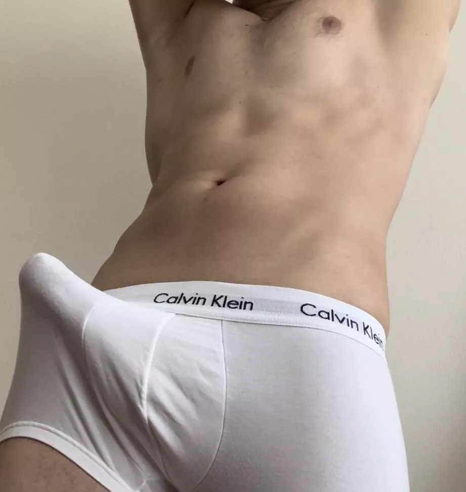 Hey! What do you think of my bulge? ;) posted by good_night4
