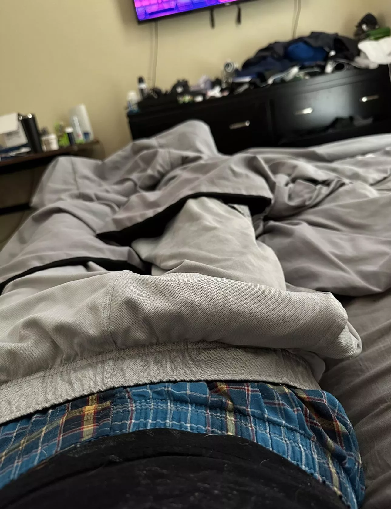 How big do you think it is? DMs open posted by MaximumSized