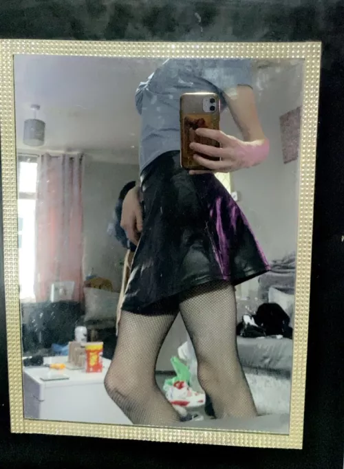 How u like my new fit  by Leona_femboy