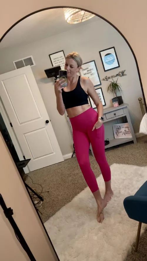 I hope tall fit girls are your type by tallgirlalli