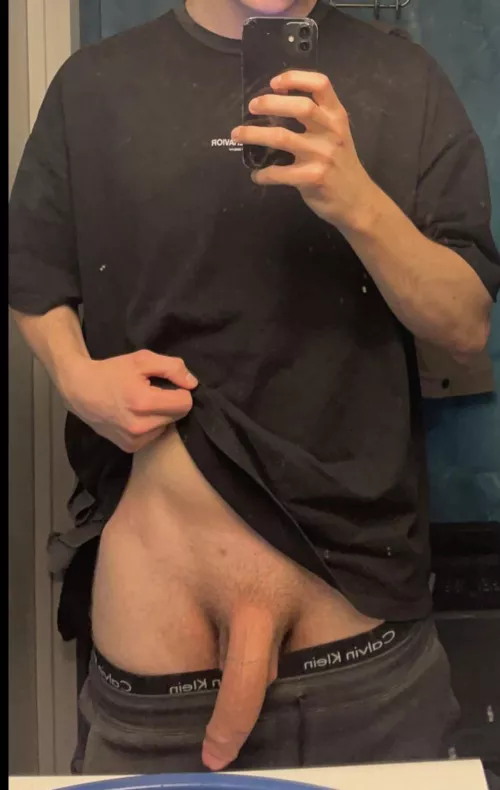 Just your average skinny scandinavian boy by DonJonBigD