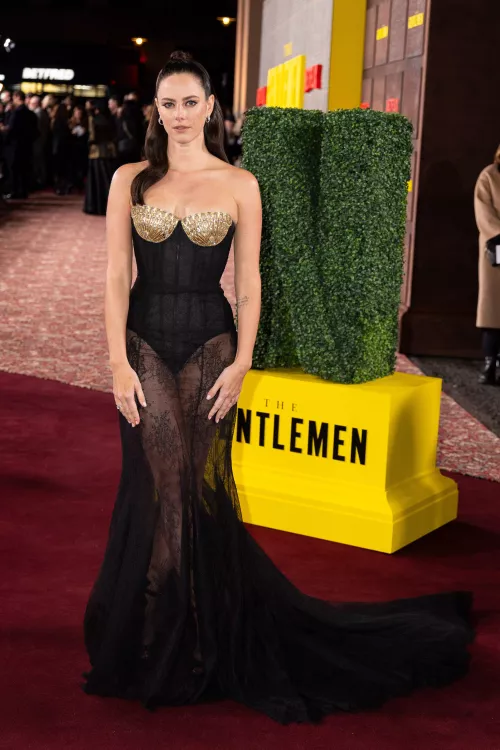 Kaya Scodelario  by onehornymofo1