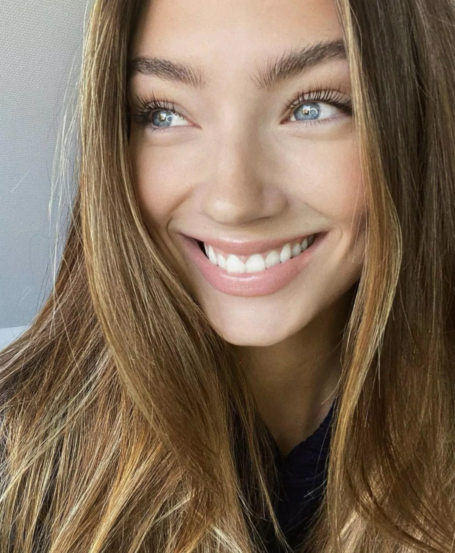 Lorena Rae posted by qwer5r