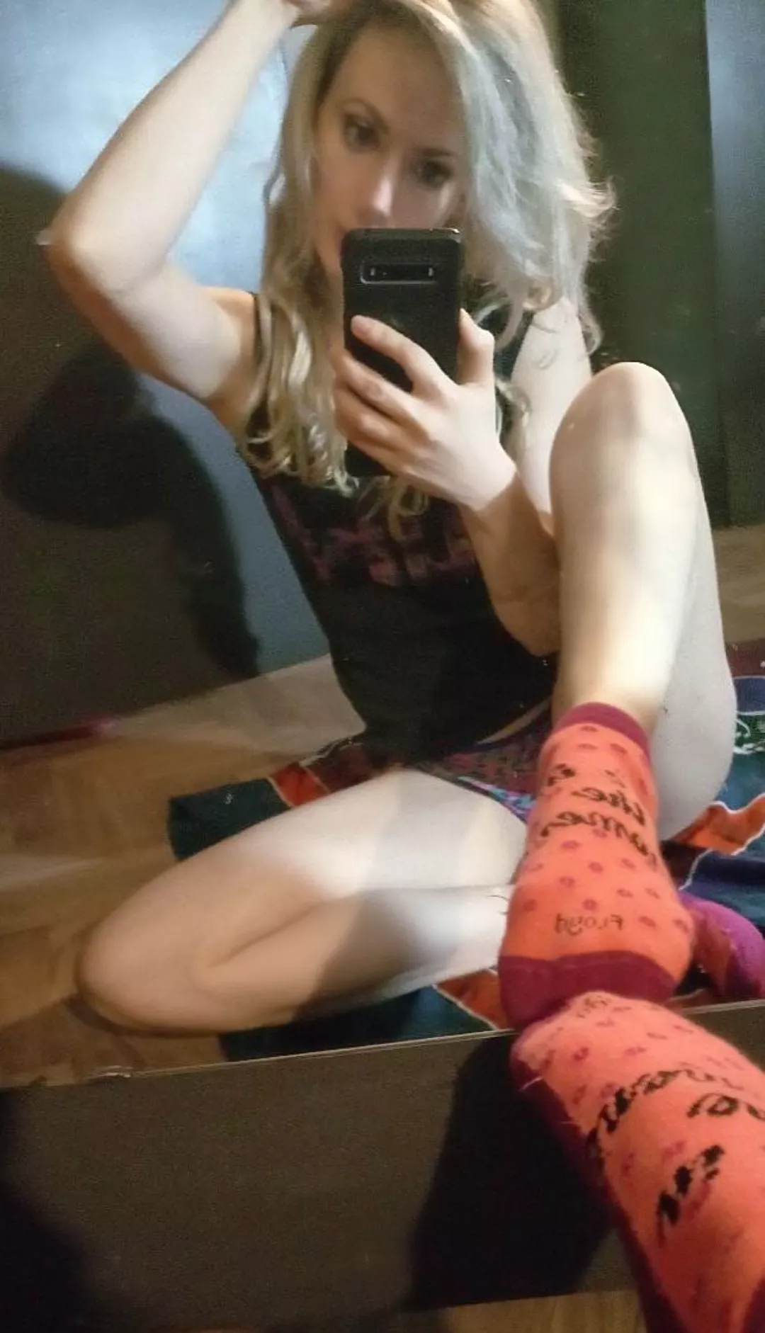 Morning (F) posted by kitana9