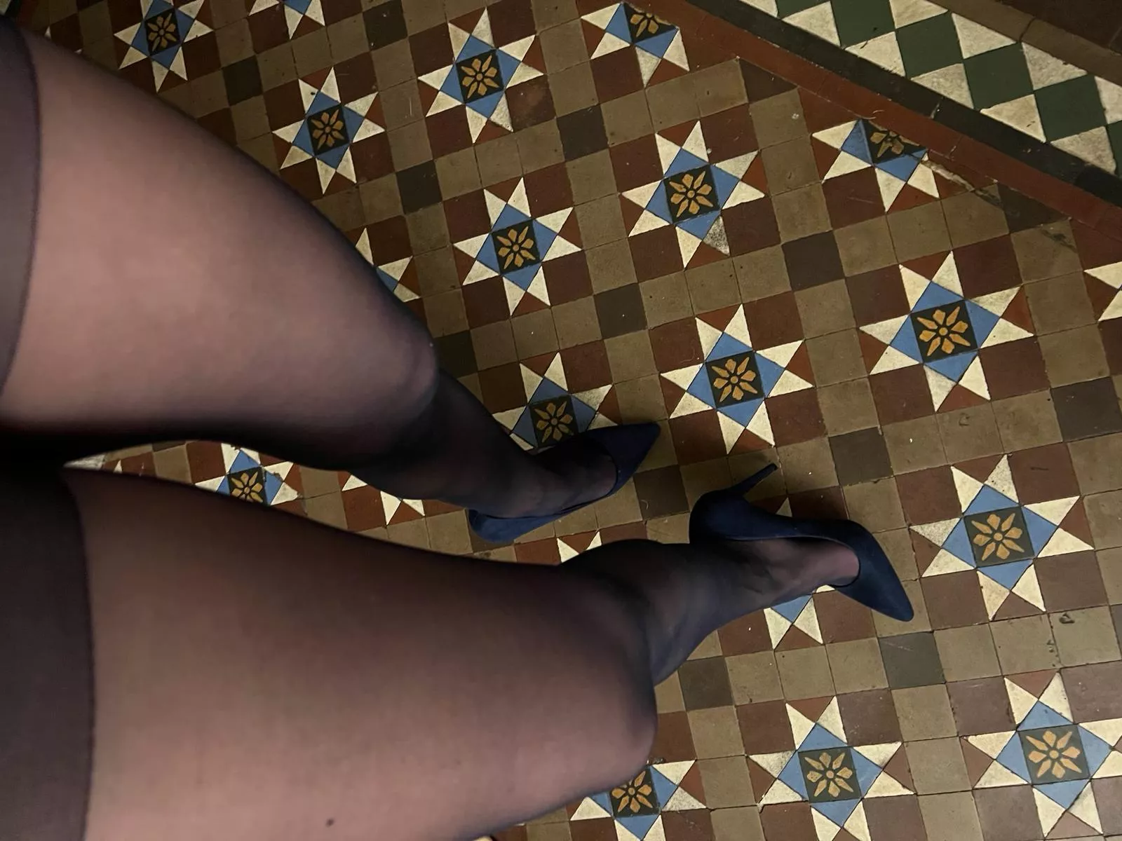 navy blue tones posted by MalinaWhispers