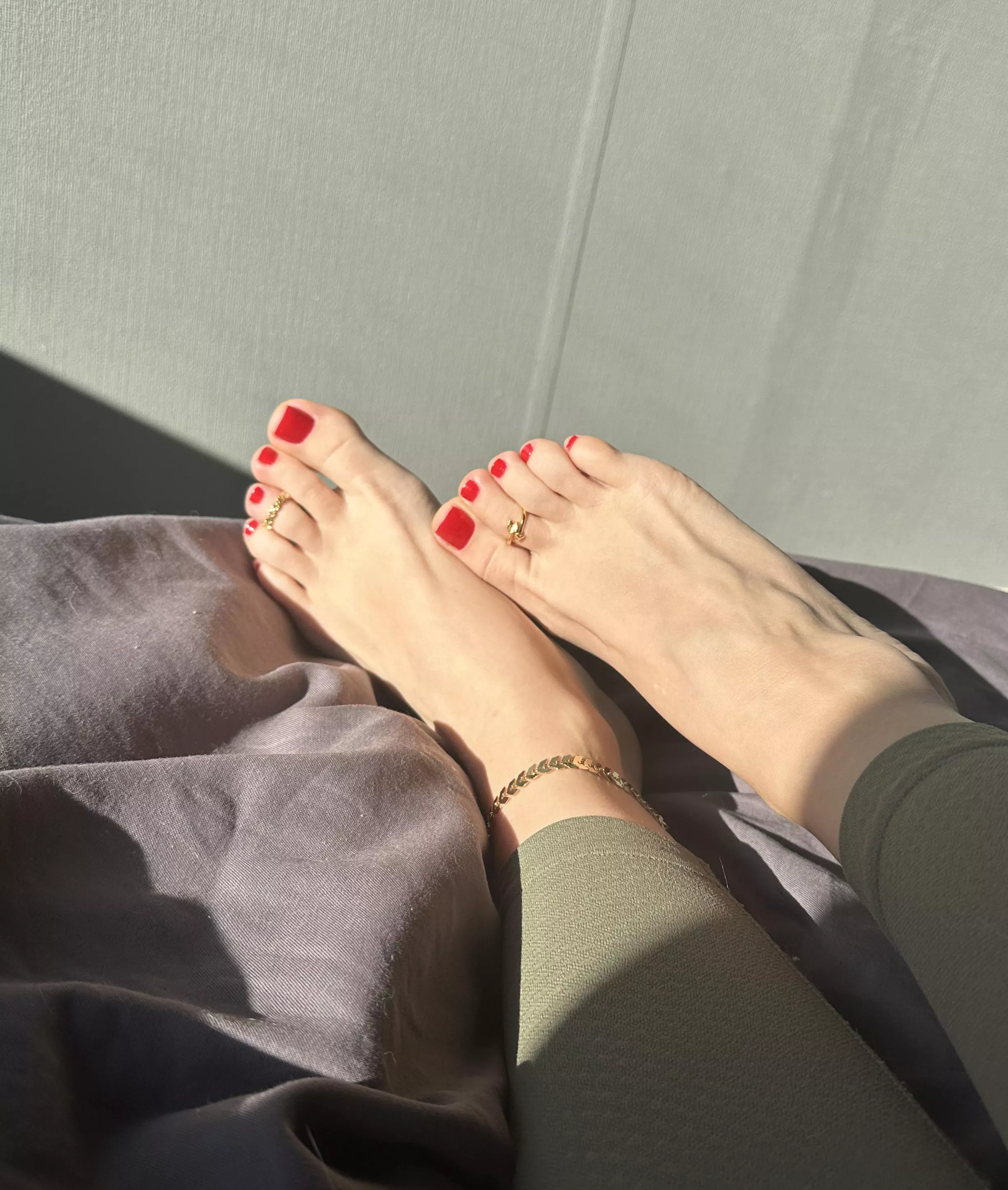 New red pedi posted by BarefootGoddessBri