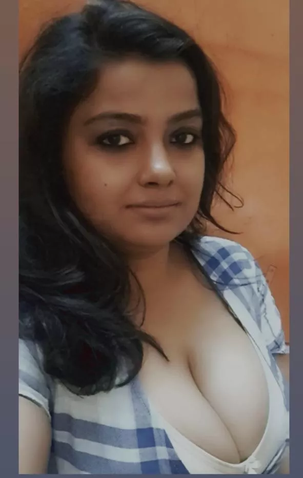 Rate posted by whore1247