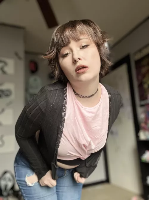 Say hello to your caring mommy by kattland13