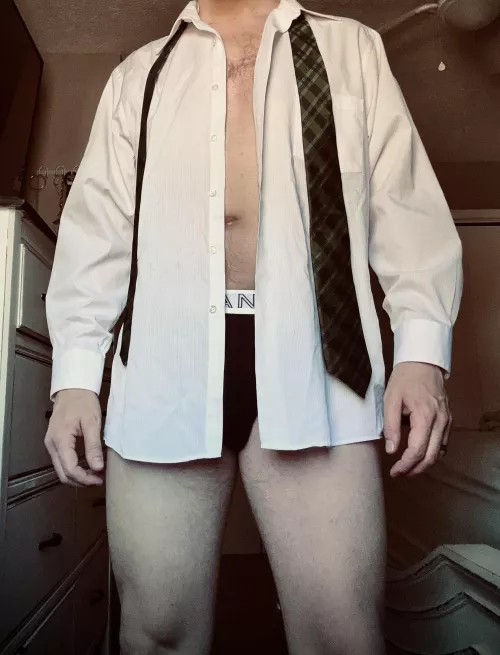 Someone wanna grab me my belt😈 by beerzNbriefz