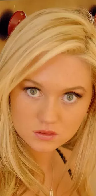 The Most beautiful face in America,what do you think?😍🇺🇸🔥 posted by Fast-Assumption-7336