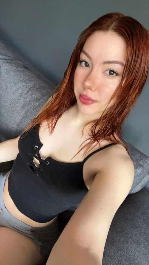 this crop top is cute isnt it by Ox_MANU