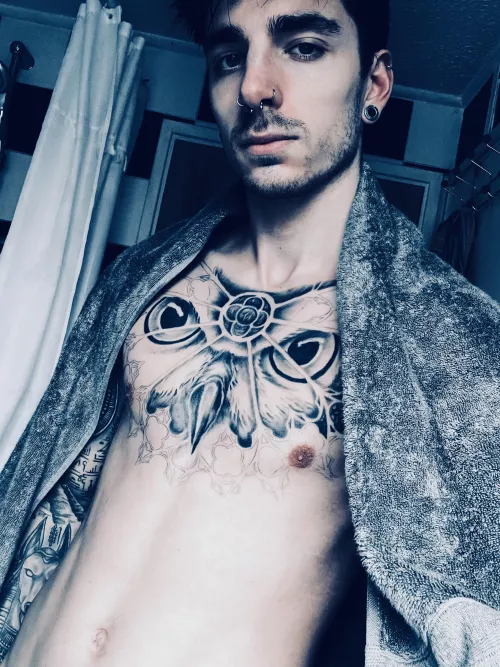 Touch me 😏 by _bsellis