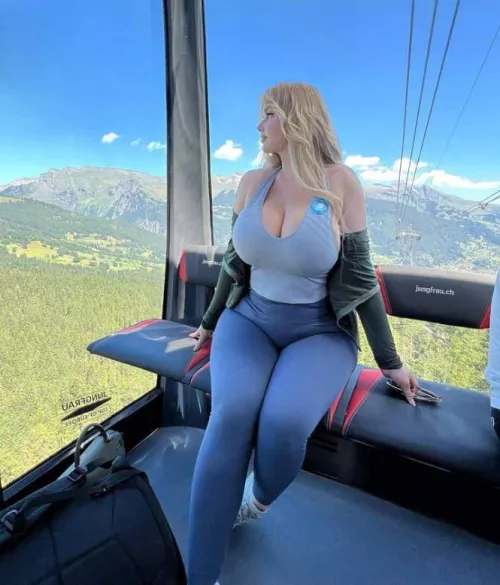 What a lovely view of the mountains by mrchasejunior15