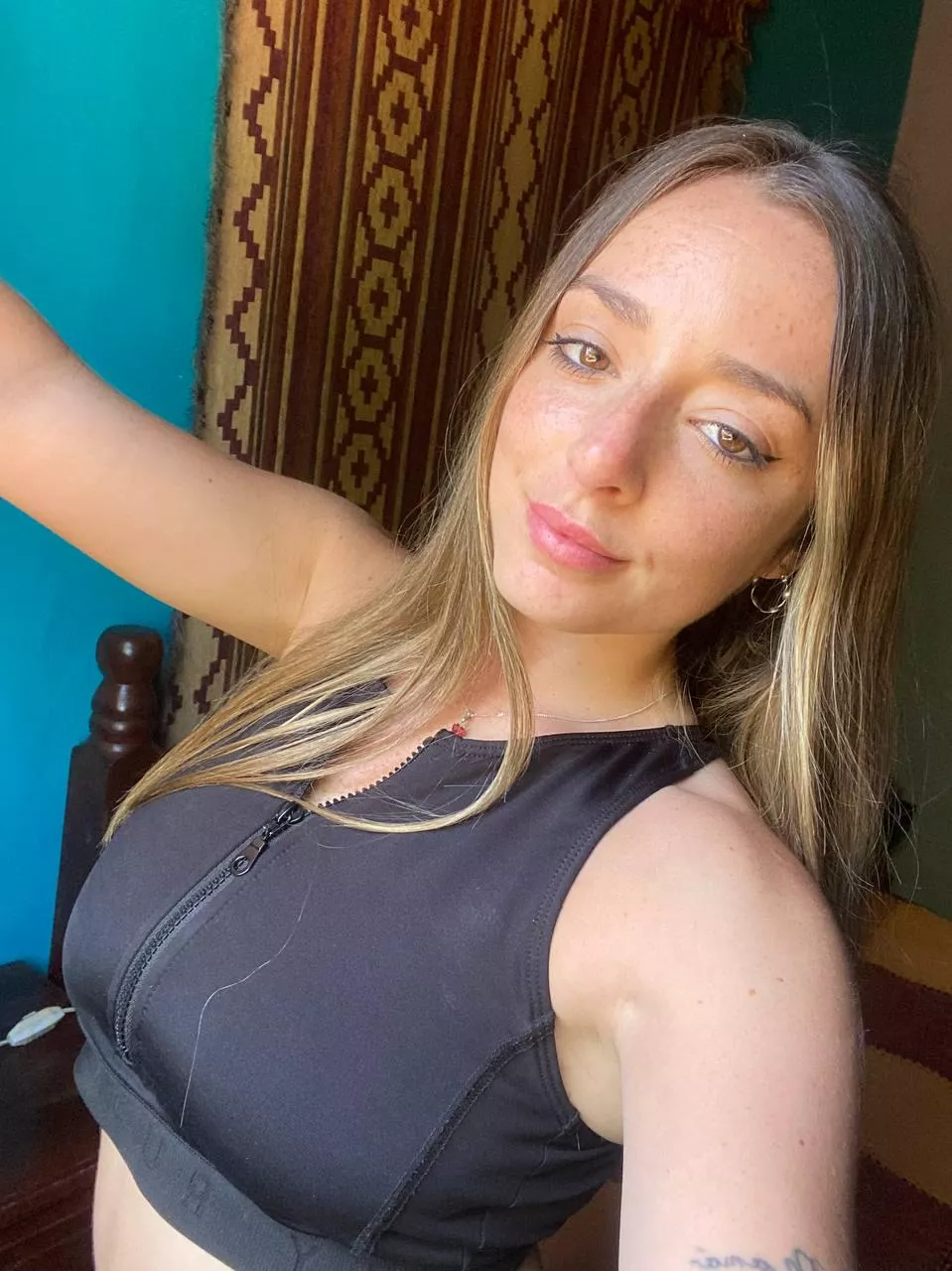 What would you do to see me without the top <3 (F18) posted by Edka23