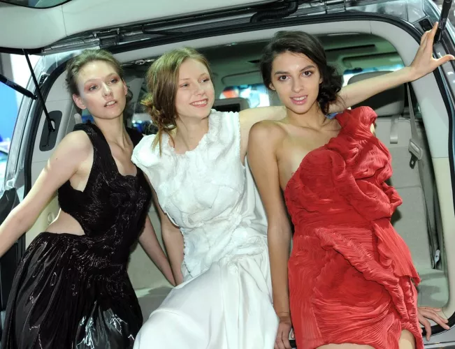 Which one? by ViRuZ17k