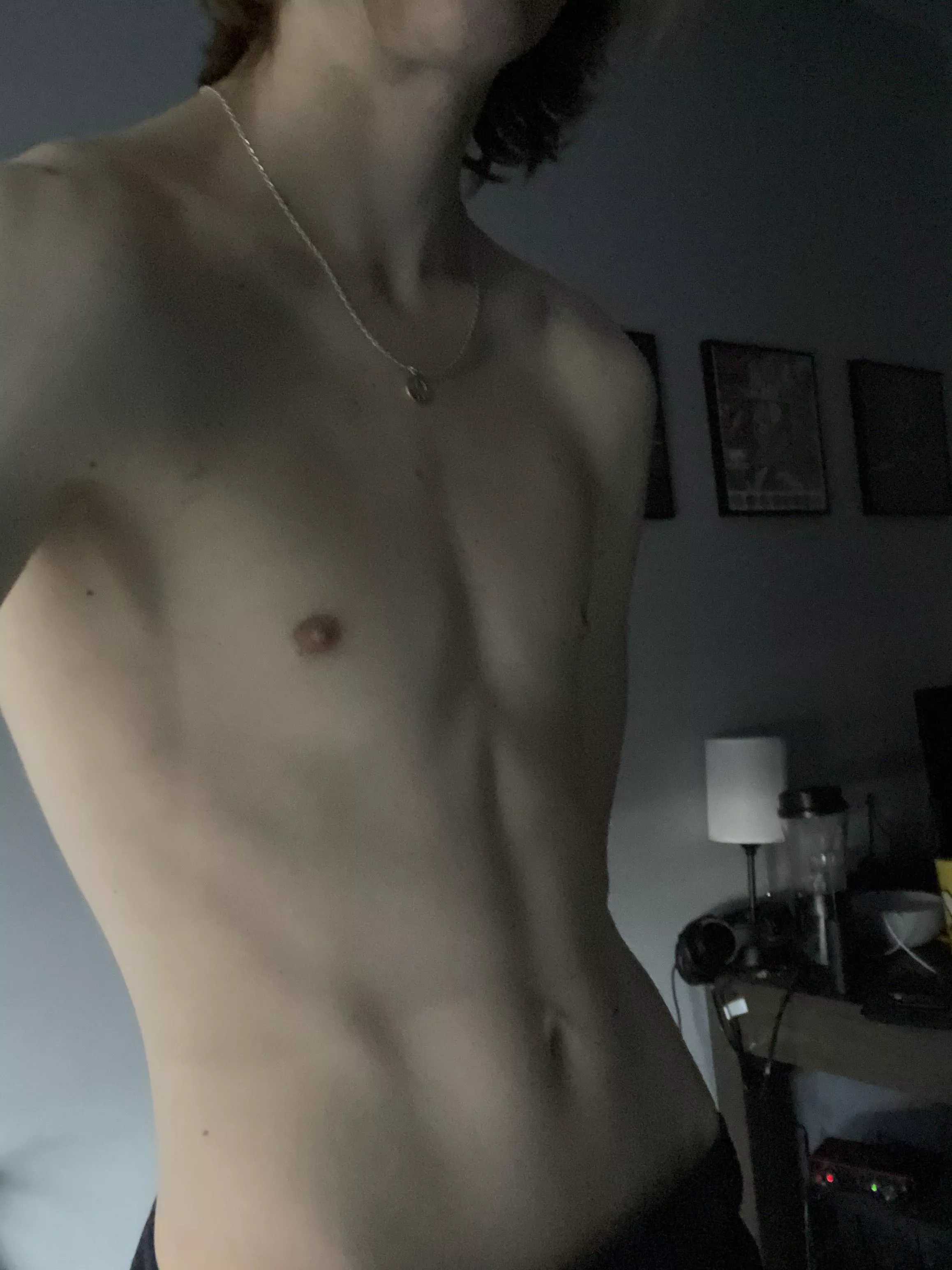 Would love for someone to run their hands all over me :) posted by eenyweenee