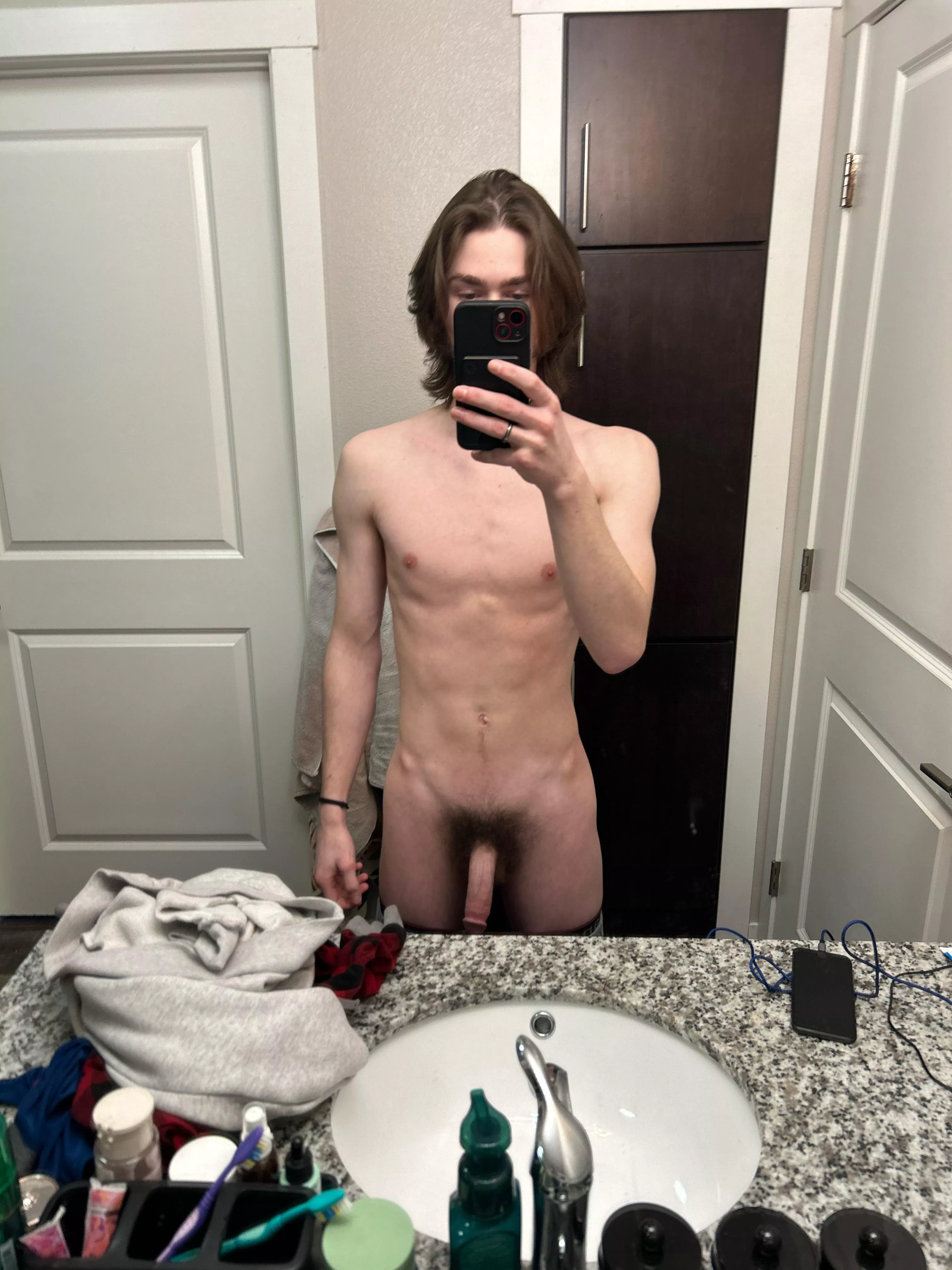19 video chat and cum quick? posted by Standard_Bit376